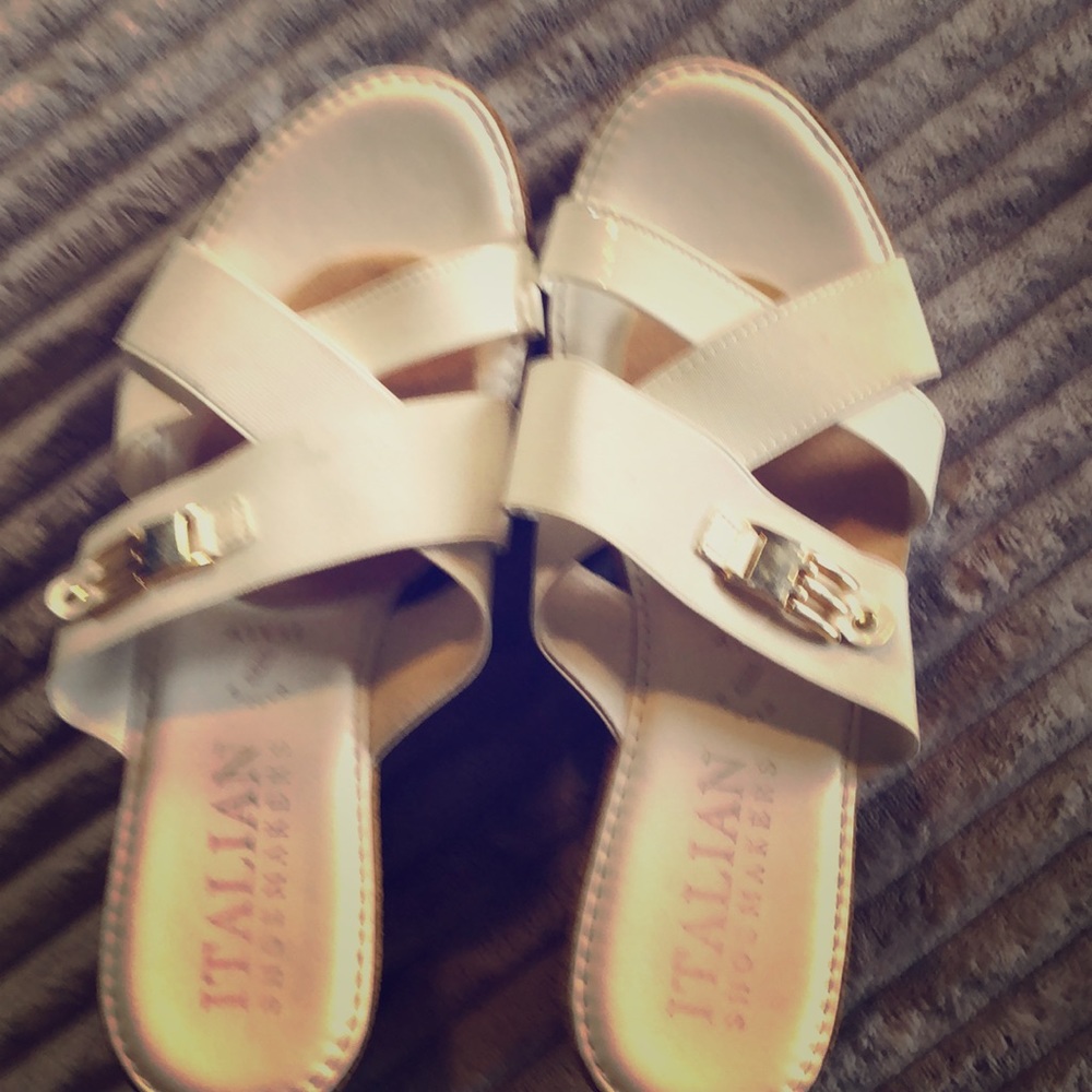 Lady’s shoes- made in Italy; super comfortable